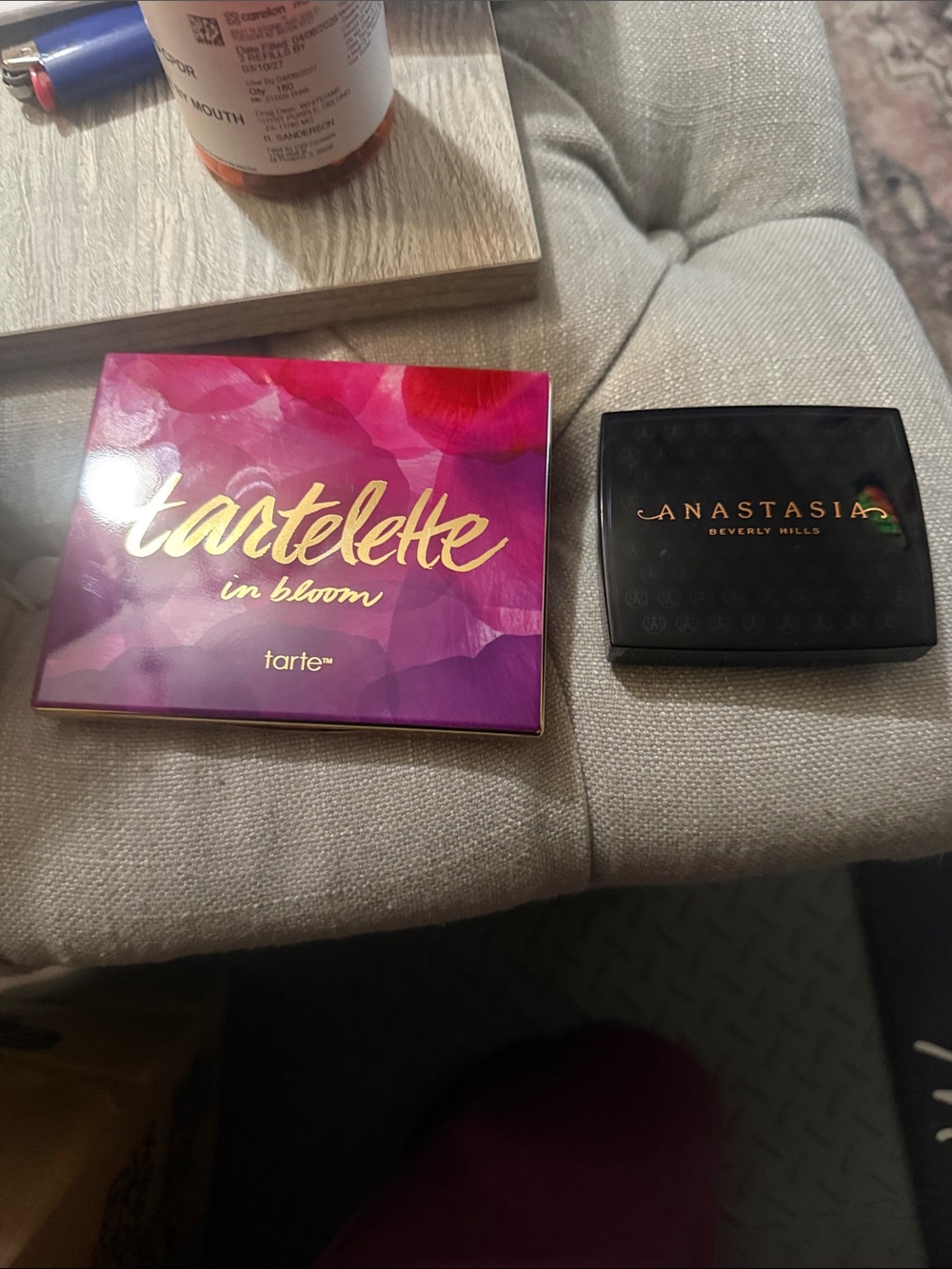 Makeup Bundle - Picture 8 of 10